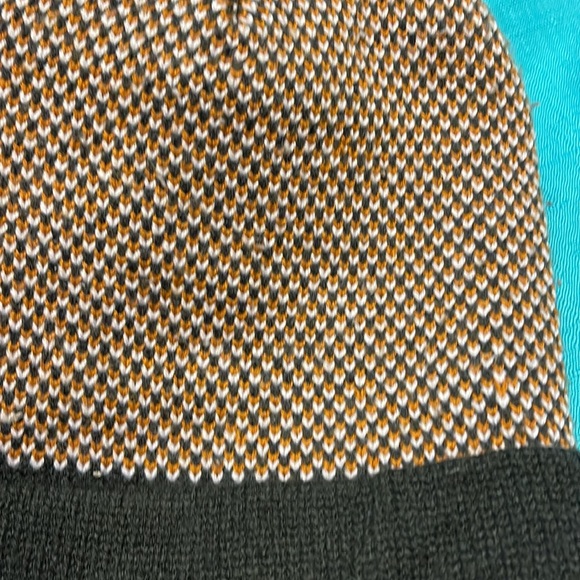 Nike Beanie - Picture 4 of 4